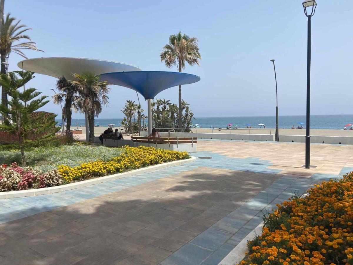 Victoria Home & Parking Estepona Extérieur photo