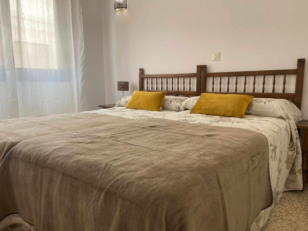 Victoria Home & Parking Estepona Extérieur photo