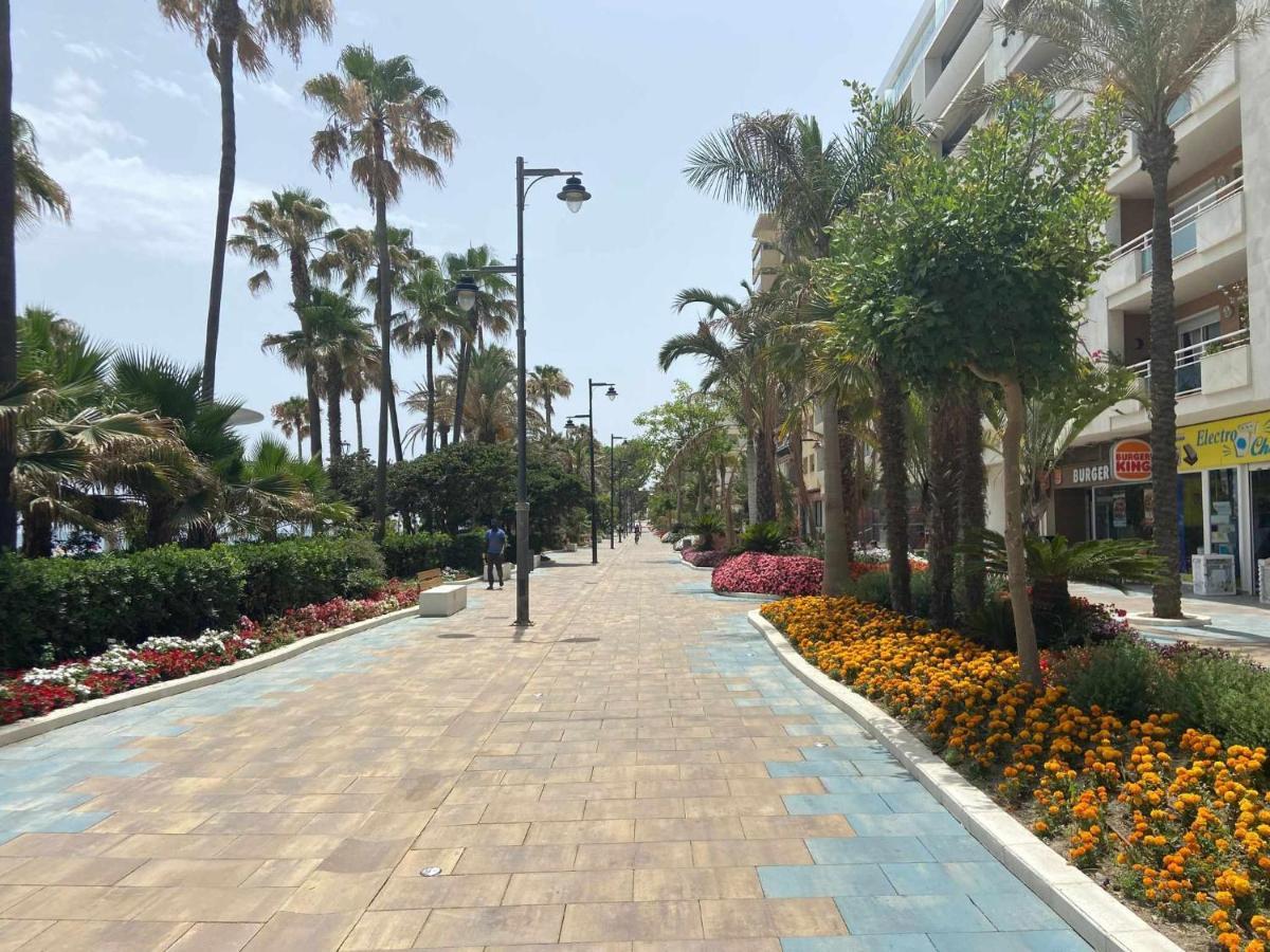 Victoria Home & Parking Estepona Extérieur photo