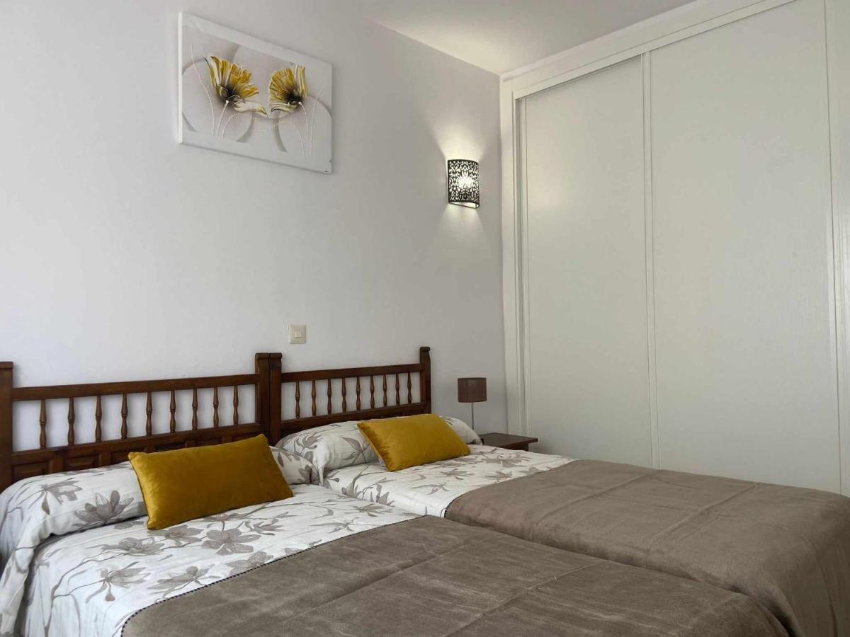 Victoria Home & Parking Estepona Extérieur photo